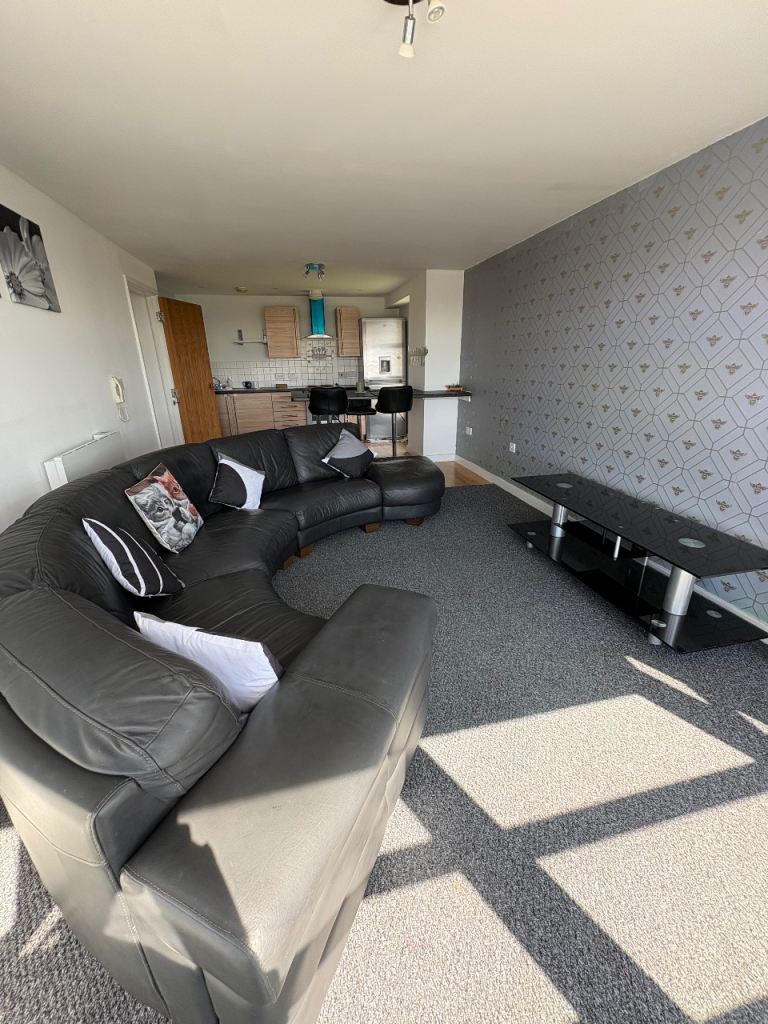 2 bedroom flat