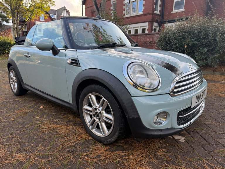 MINI CONVERTIBLE 1.6 Cooper D Convertible 2013