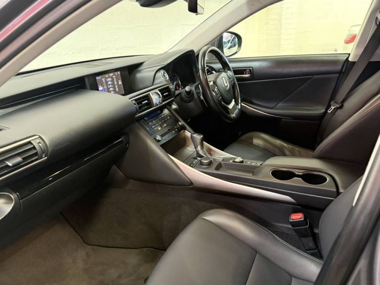 2018 Lexus IS 300h Executive Edition 4dr CVT Auto SALOON PETROL/ELECTRIC Automatic