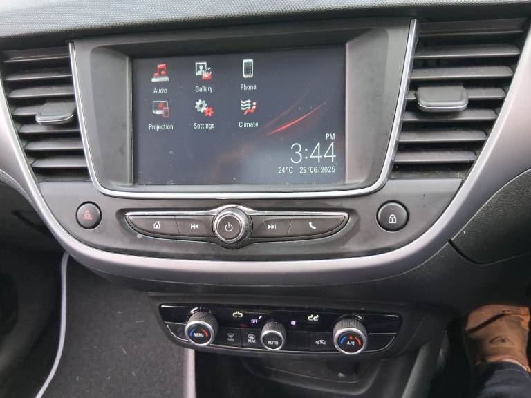 Vauxhall, CROSSLAND X, Hatchback, 2018, Manual, 1199 (cc), 5 doors