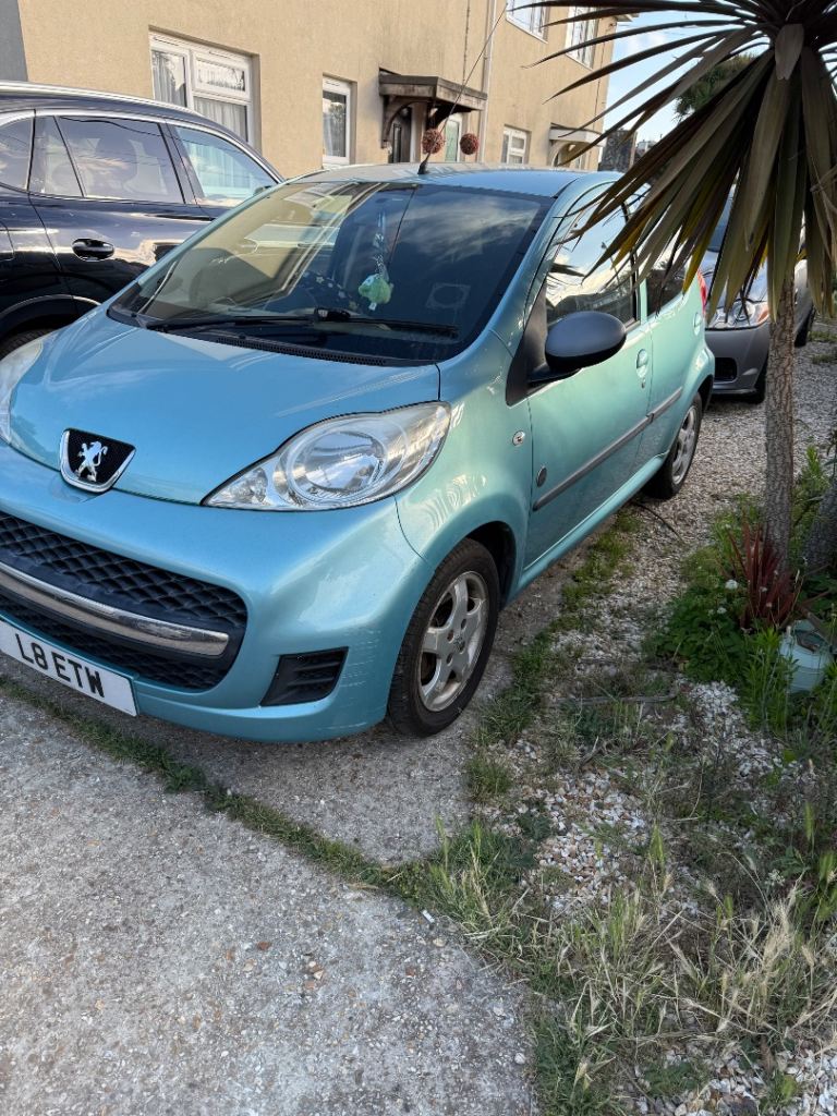 Peugeot, 107, Hatchback, 2011, Manual, 998 (cc), 5 doors