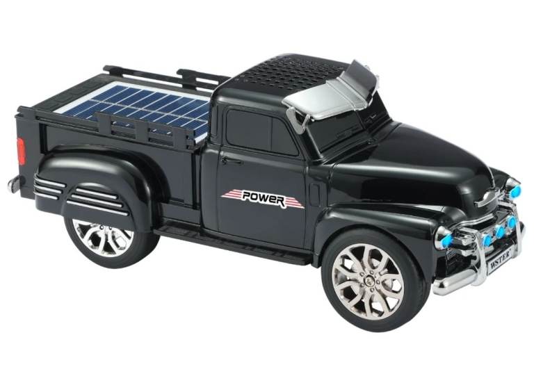 Funky truck style bluetooth speakers 