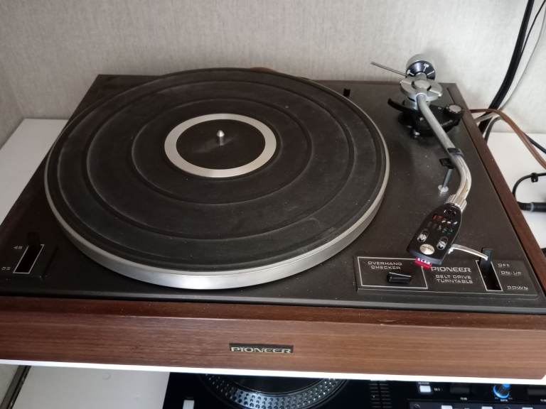 Pioneer PL-12D Turntable with Goldring Cartridge and Manual