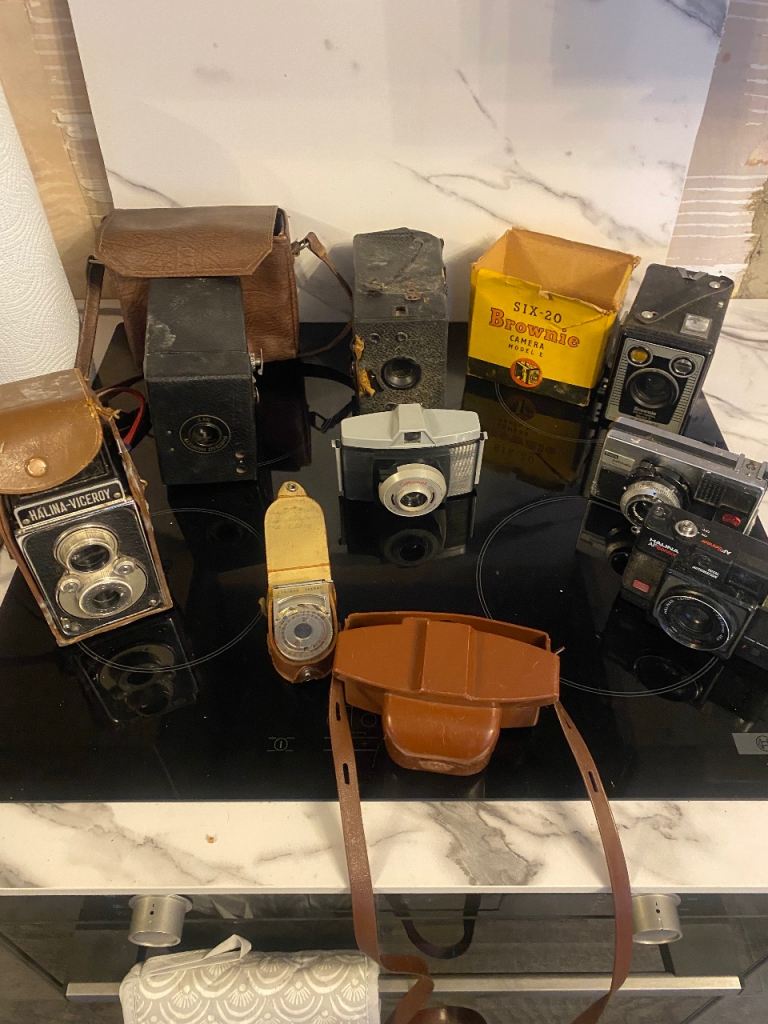 Selection of vintage cameras 