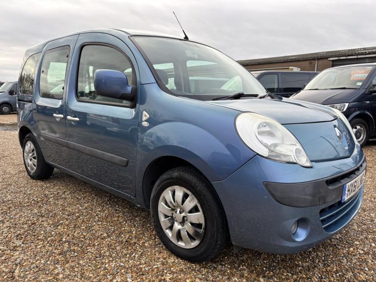 RENAULT Kangoo WHEELCHAIR ACCESSIBLE VEHICLE WAV 1.5 dCi Expression 2011