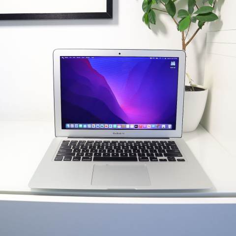 MacBook Air 2017 (13-inch)/ i5 processor/ 8GB RAM/ SSD | in
