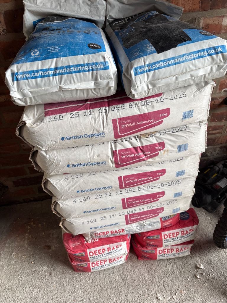 Dry wall adhesive x 8 bags