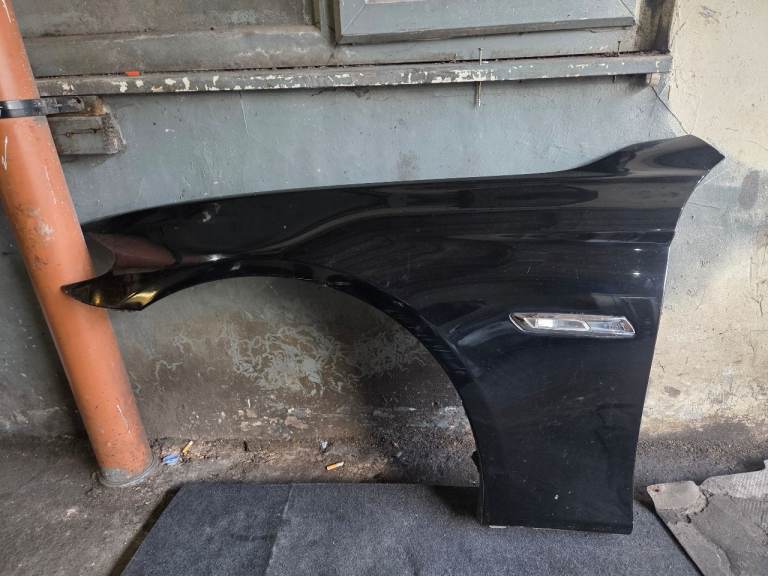 BMW 5 SERIES F10 F11 2011 - 2015 FRONT WING PASSENGER SIDE BLACK 668