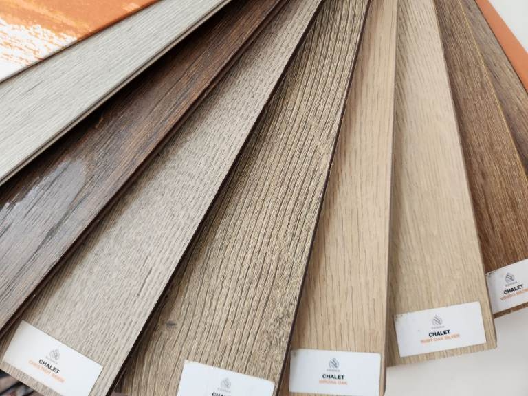 LAMINATES FLOORING PALLETS AND BOXES + CARPETS + VINLY FLOORING ALL FOR SALE