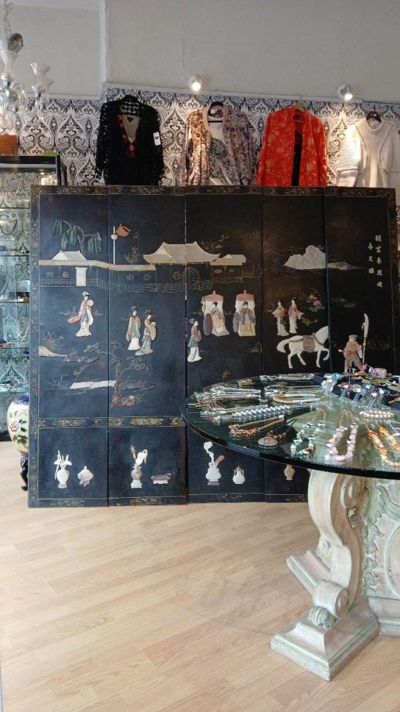 Antique 5 piece chinese screen with soapstone and jade figures