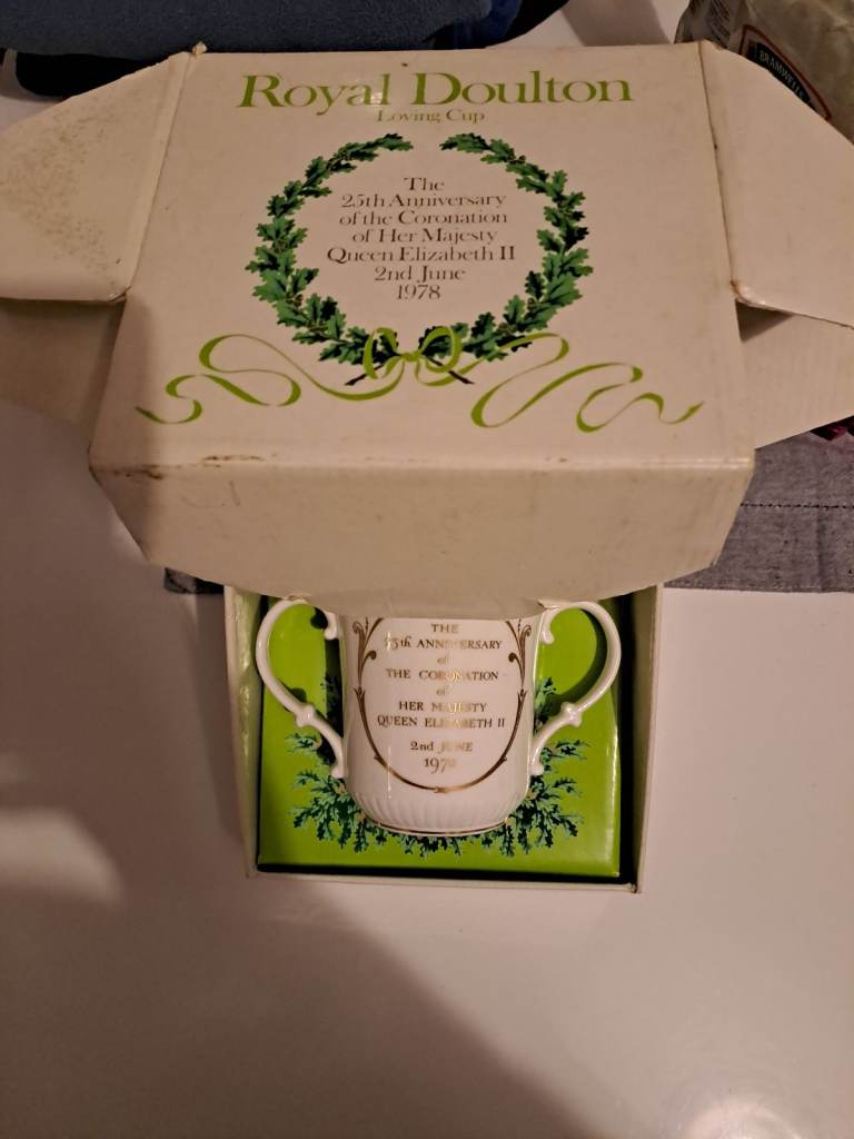 Royal Doulton Loving Cup Her Majesty Queen Elizabeth II