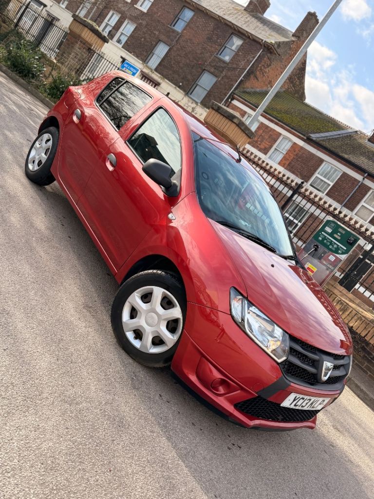 Dacia Low Mileage Mot 2027 Parking Camera