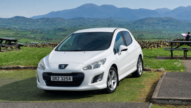Peugeot, 308, Hatchback, 2011, Manual, 1560 (cc), 5 doors