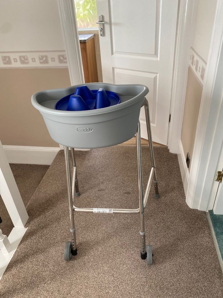 Adult lightweight walking frame with carry box and cup holder