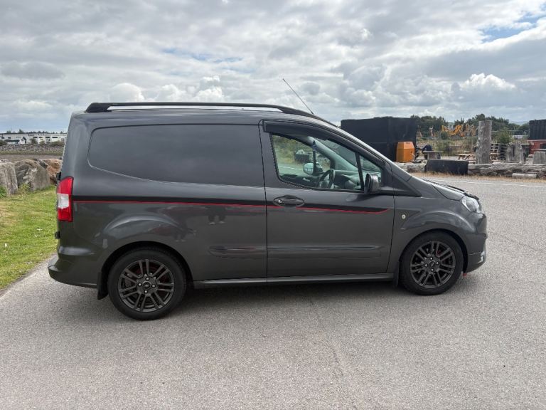 Ford, TRANSIT COURIER, Panel Van, 2020, Manual, 1498 (cc)