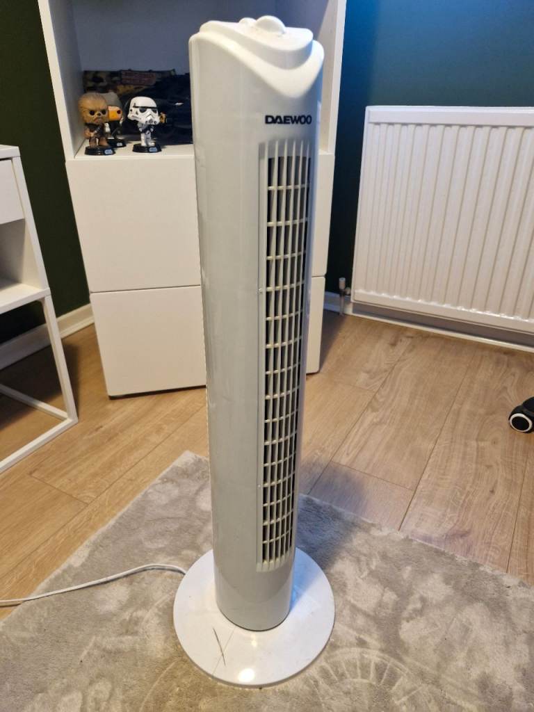 Daewoo White Tower Fan – Good Condition