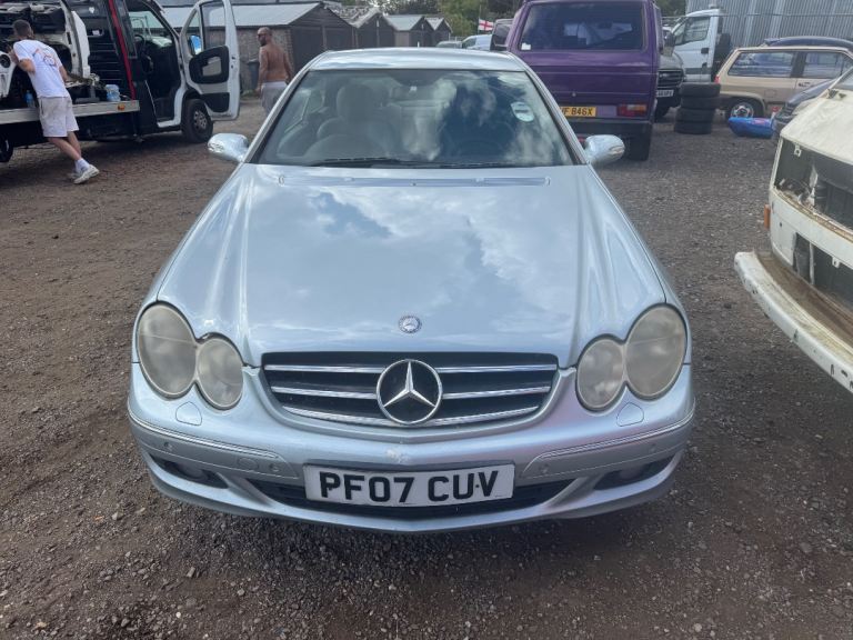Mercedes clk 220 cdi 2007 silver BREAKING FOR PARTS 