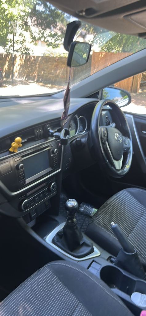 Toyota, AURIS, Hatchback, 2015, Manual, 1329 (cc), 5 doors