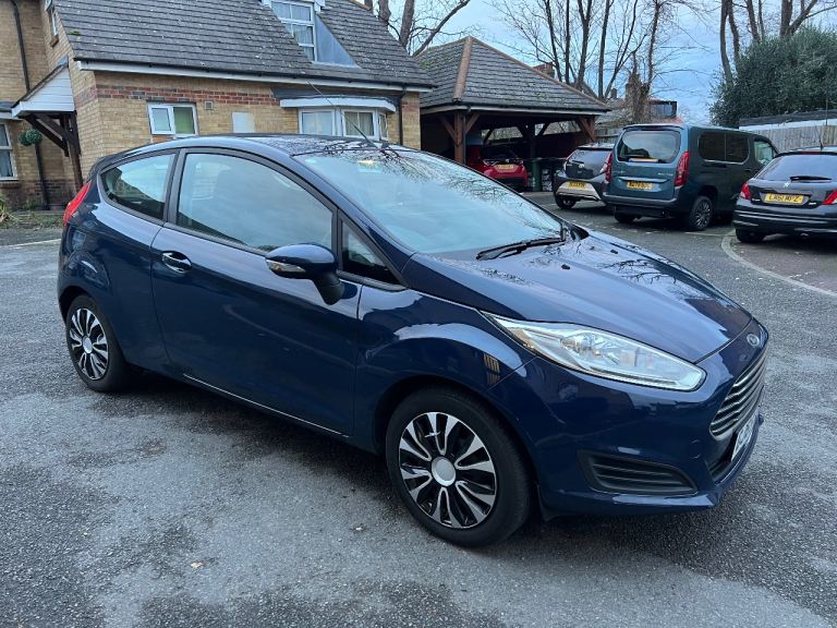 Ford, FIESTA, Hatchback, 2015, Manual, 1241 (cc), 3 doors