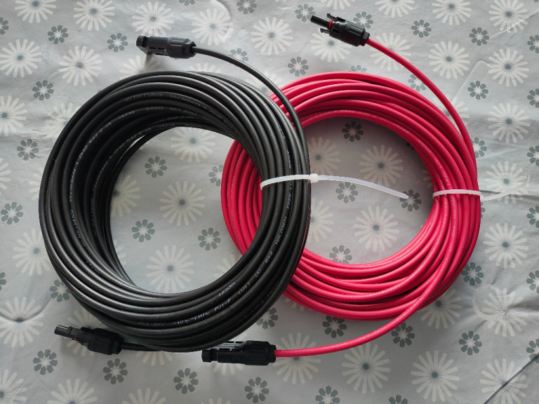 6mm² x 60m/30m (2x30m) Solar Panel PV Cable or 4mm² x 40m (2x20m) Solar Cable + MC4