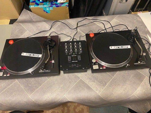 TURNTABLES/MIXER PACKAGE -RELOOP USB DIRECT DRIVE DJ TURNTABLES x2/ CITRONIC MIXER - £550