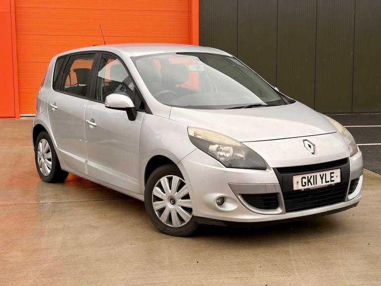 2012 Renault Scenic 1.5 dCi 110 Expression 5dr EDC MPV Diesel Automatic