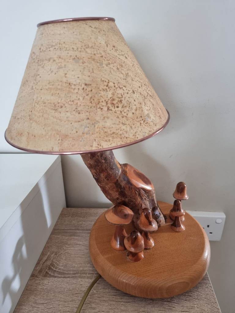 WOODEN HAND CARVED NATURAL TREE BRANCH MUSHROOMS TOADSTOOLS LAMP LOUNGE HALLWAY BEDROOM 