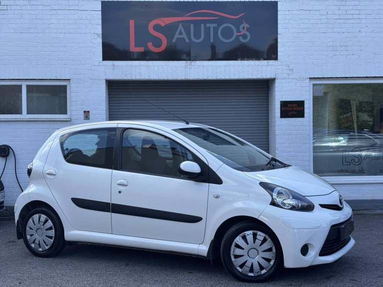 2014 Toyota AYGO 1.0 VVT-i Move Hatchback 5dr Petrol MultiMode Euro 5 (68 ps) Hatchback Petrol Au...