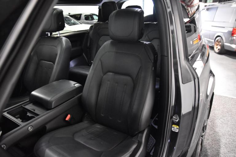 2021 Land Rover Defender 3.0 D250 HSE 110 5dr Auto ESTATE DIESEL Automatic