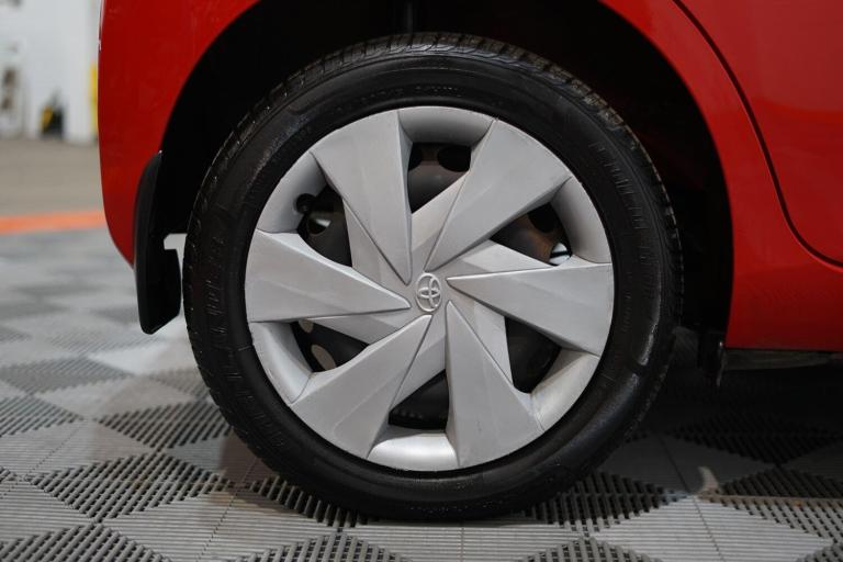 2015 Toyota AYGO 1.0 VVT-i x-play Euro 5 5dr Euro 5 HATCHBACK Petrol Manual