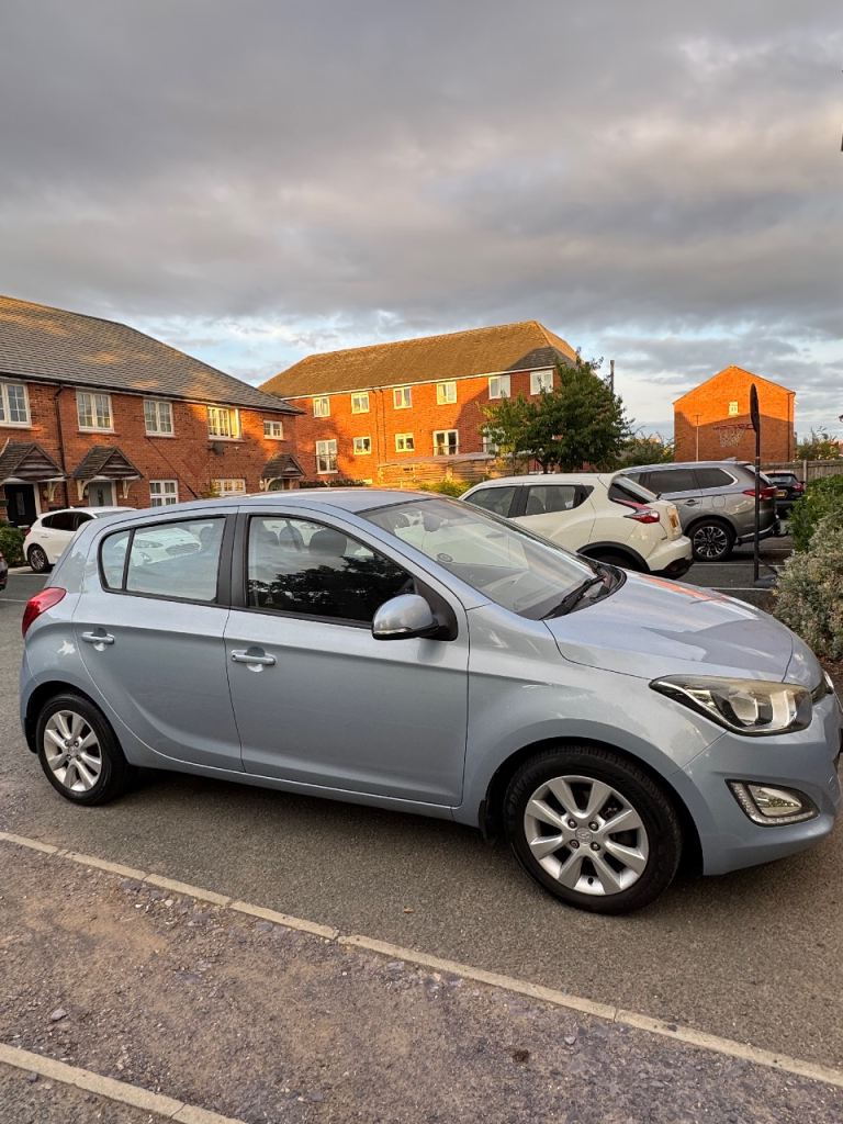 Hyundai, I20, Hatchback, 2013, Manual, 1248 (cc), 5 doors