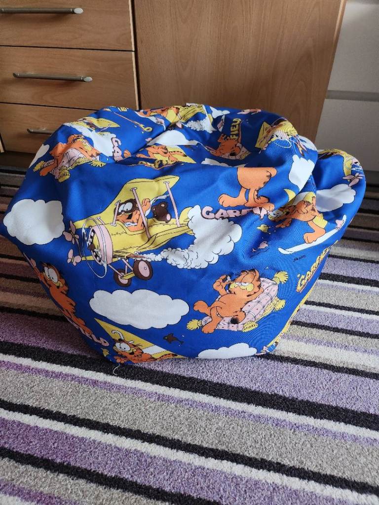 Garfield retro filled beanbag