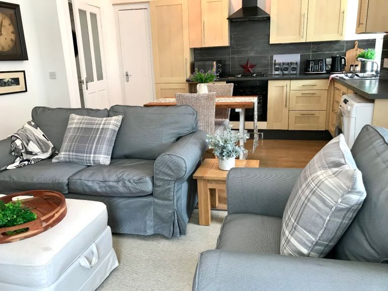 2 bedroom 2 bath flat for rent