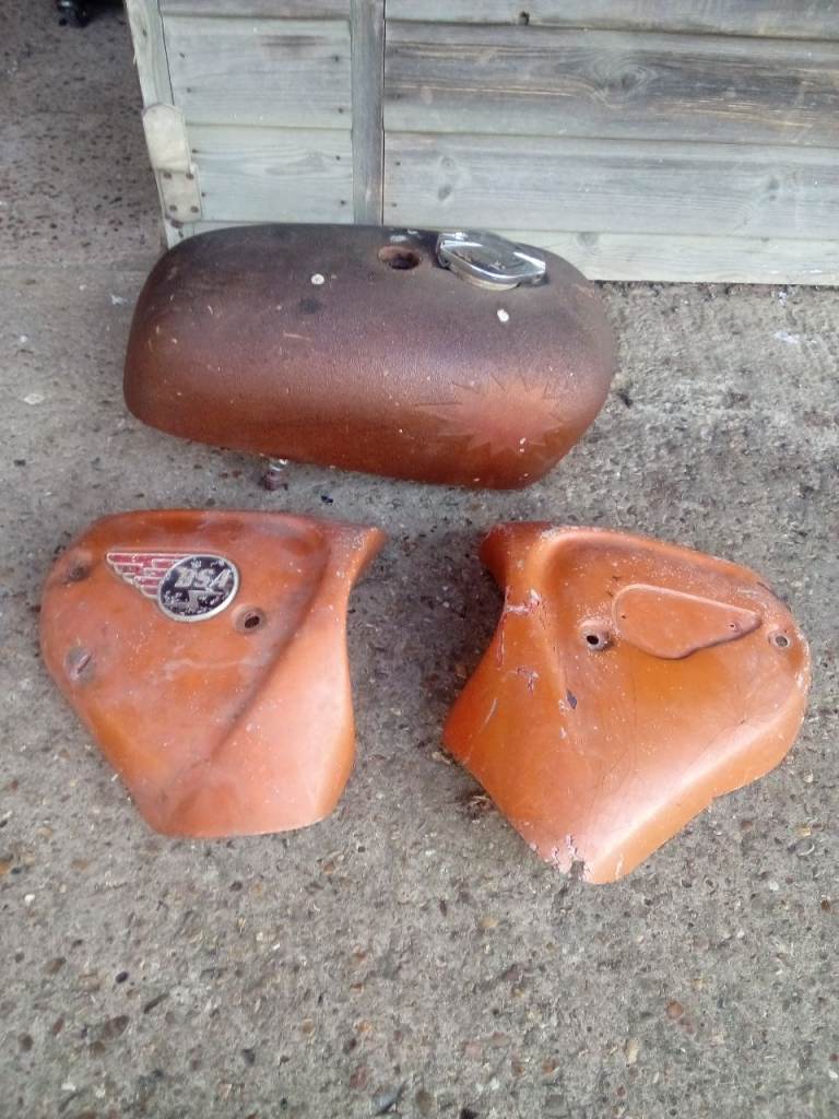 BSA tank, side panels