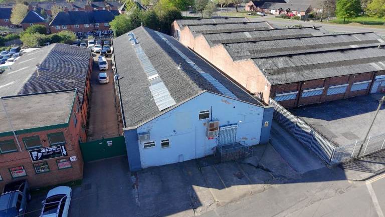 Warehouse Unit With Offices To Rent in Nottingham 