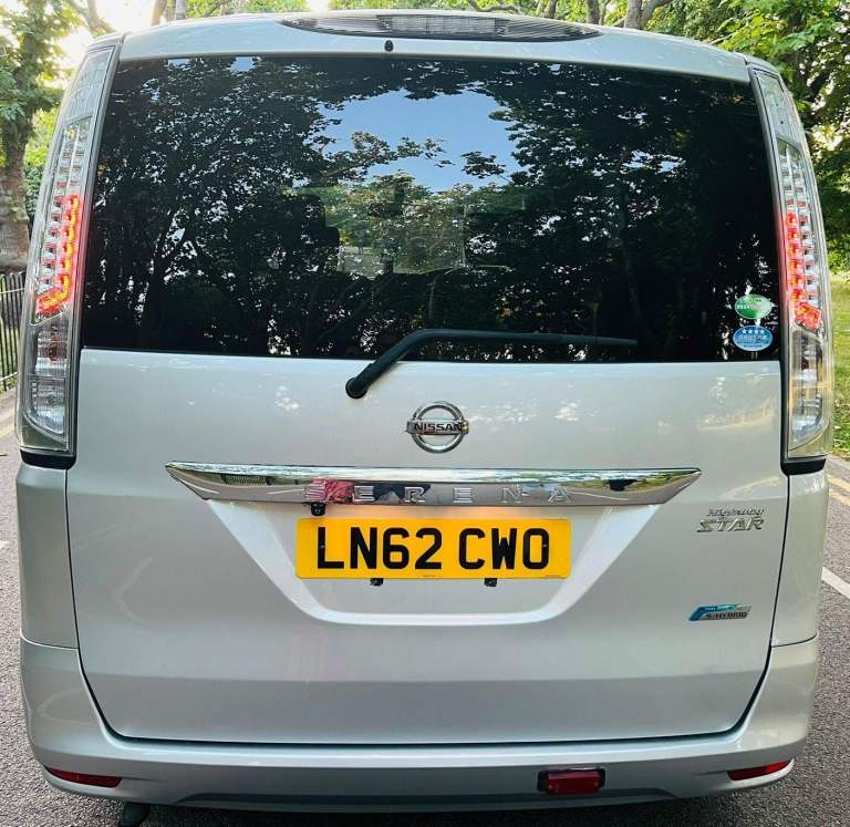 NISSAN SERENA HIGHWAY STAR 2013 FULLY AUTOMATIC HYBIRD, PETROL, 8 SEATER, LOW MILEAGE, LADY OWNER