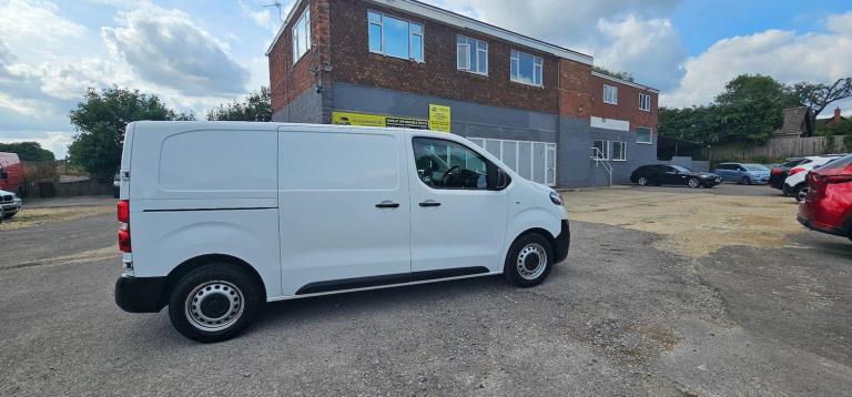 2021 Vauxhall Vivaro 2.0 Turbo D 3100 Edition L1 H1 Euro 6 (s/s) 5dr PANEL VAN Diesel Manual