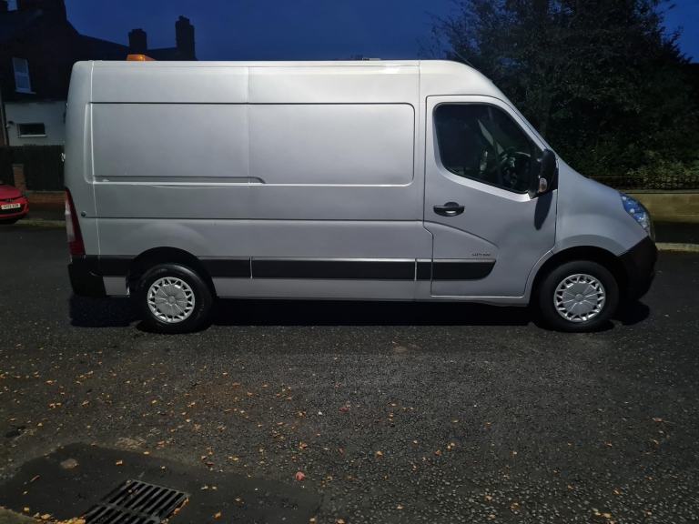 Outstanding Van September 2013 Vauxhall Movano F3500 L2 H2 2.3 Diesel Medium Wheel Base Medium Roof 