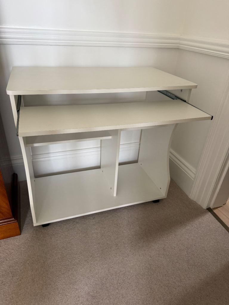 Free - Small desk for computer 
