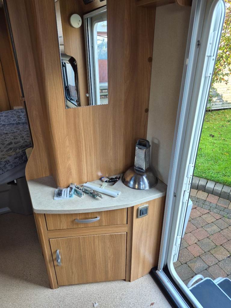 Caravan for sale 
