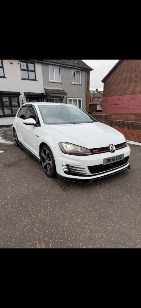Volkswagen, GOLF, Hatchback, 2015, Semi-Auto, 1984 (cc), 5 doors