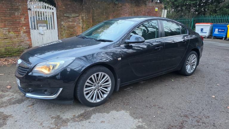 2015 Vauxhall Insignia 1.8 16V Design Hatchback 5dr Petrol Manual Euro 5 (140