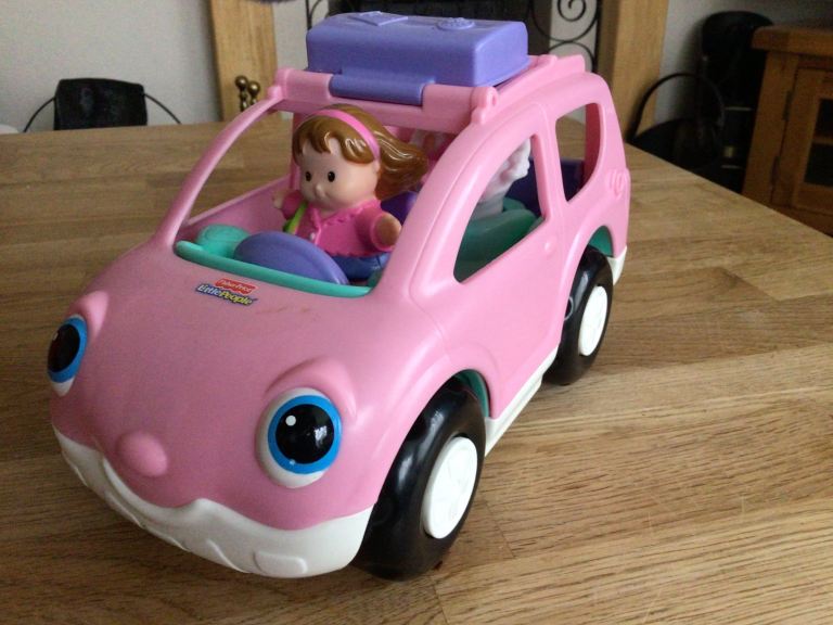 2009 Fisher Price Little People’s Car With Music & Sounds.