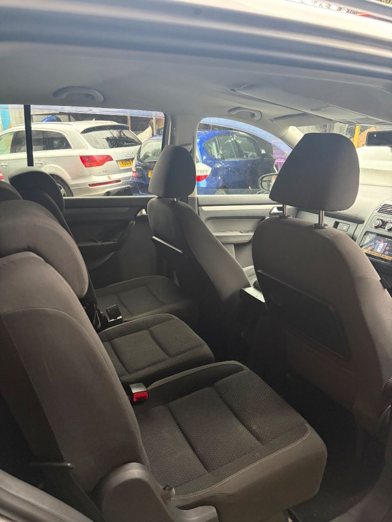 Volkswagen Touran 2011 1.4 Petrol Automatic