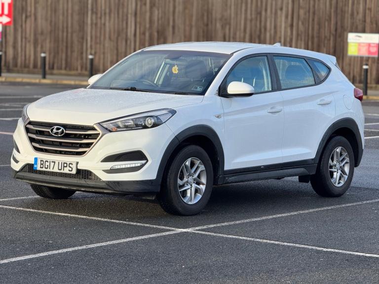 2017 Hyundai TUCSON 1.7 CRDi Blue Drive S 5dr 2WD ESTATE Diesel Manual