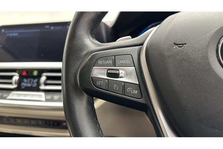 2019 BMW 3 Series 330e Sport Pro Saloon HYBRID Automatic