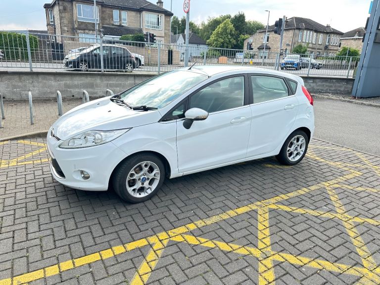Ford, FIESTA, Hatchback, 2012, Manual, 1242 (cc), 5 doors