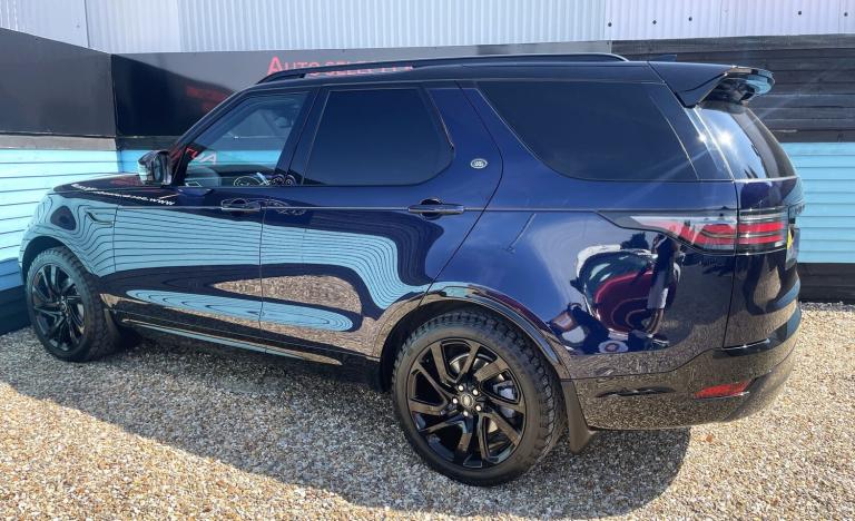 2022 Land Rover Discovery 3.0 D300 MHEV R-Dynamic SE SUV 5dr Diesel Auto 4WD Euro 6 (s/s) (300 ps...