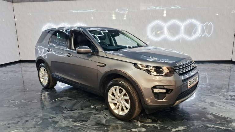 2017 Land Rover Discovery Sport 2.0 TD4 SE Tech SUV 5dr Diesel Auto 4WD Euro 6 (s/s) (180 ps) SUV...