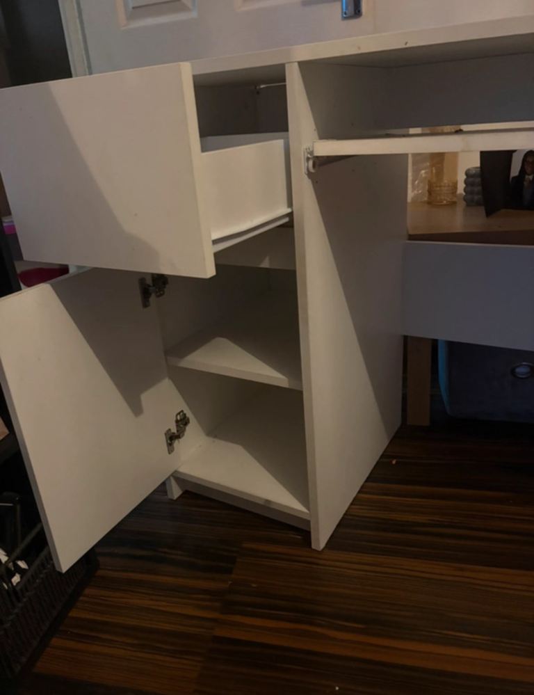 White Office/Study Desk with Drawers & Shelves